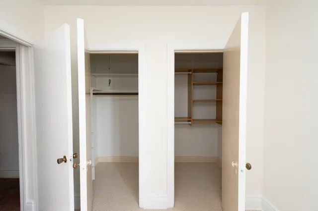 $285,000 | 5300 South Shore Drive, Unit 111, Chicago, IL 60615