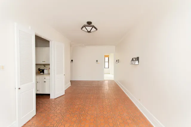 $285,000 | 5300 South Shore Drive, Unit 111, Chicago, IL 60615