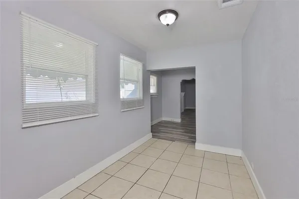 $1,995 | 4736 5th Avenue South, St. Petersburg, FL 33711