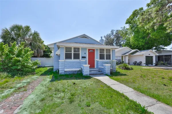 $1,995 | 4736 5th Avenue South, St. Petersburg, FL 33711