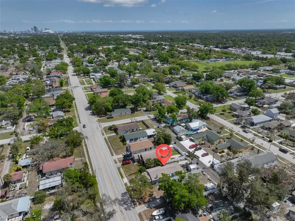 $1,995 | 4736 5th Avenue South, St. Petersburg, FL 33711