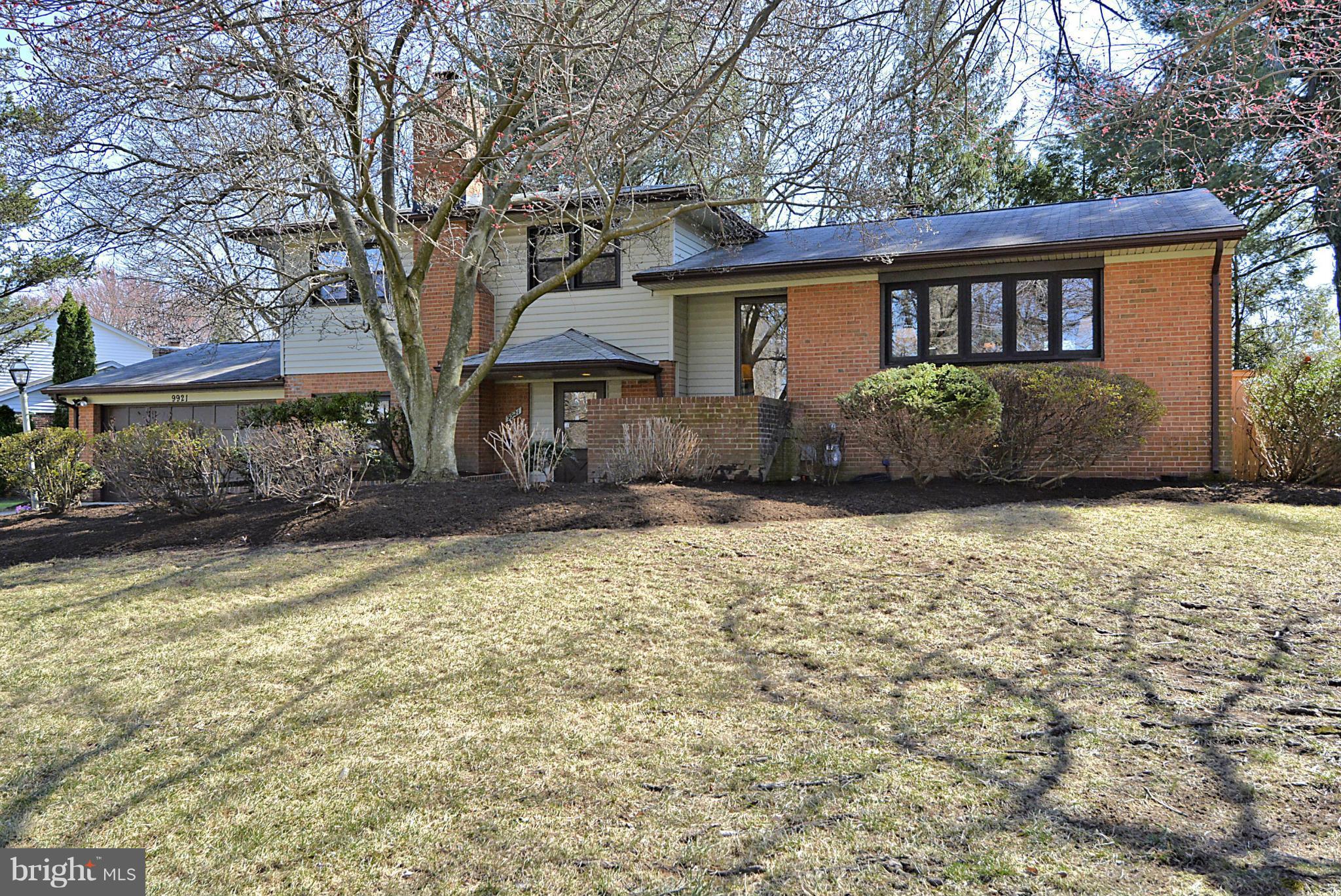 9921 Vale Road Vienna, VA 22181 - Photo 1 of 30 Exterior (Front)