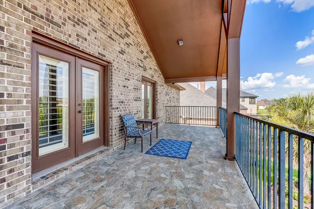 $849,900 | 108 Waterstone Drive, Montgomery, TX 77356