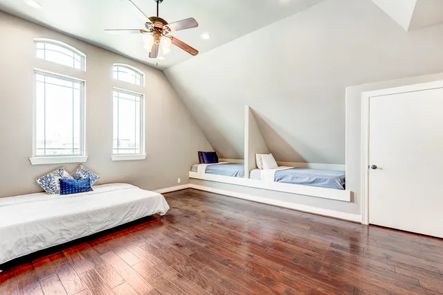 $849,900 | 108 Waterstone Drive, Montgomery, TX 77356