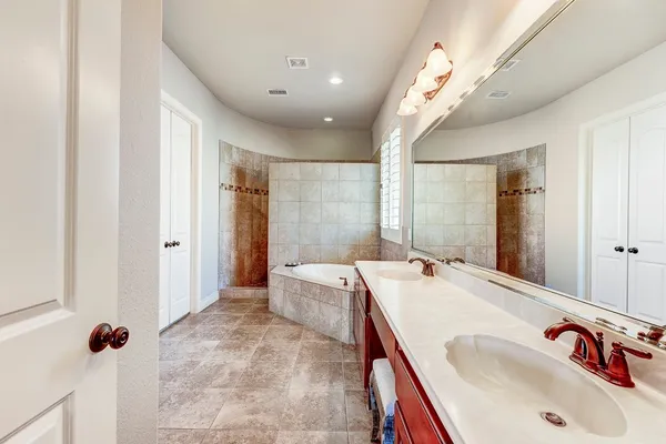 $849,900 | 108 Waterstone Drive, Montgomery, TX 77356