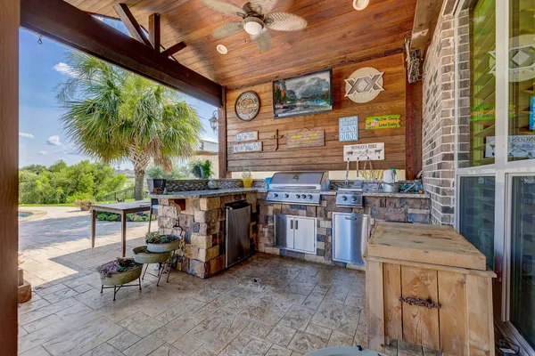 $849,900 | 108 Waterstone Drive, Montgomery, TX 77356