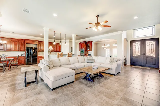 $849,900 | 108 Waterstone Drive, Montgomery, TX 77356