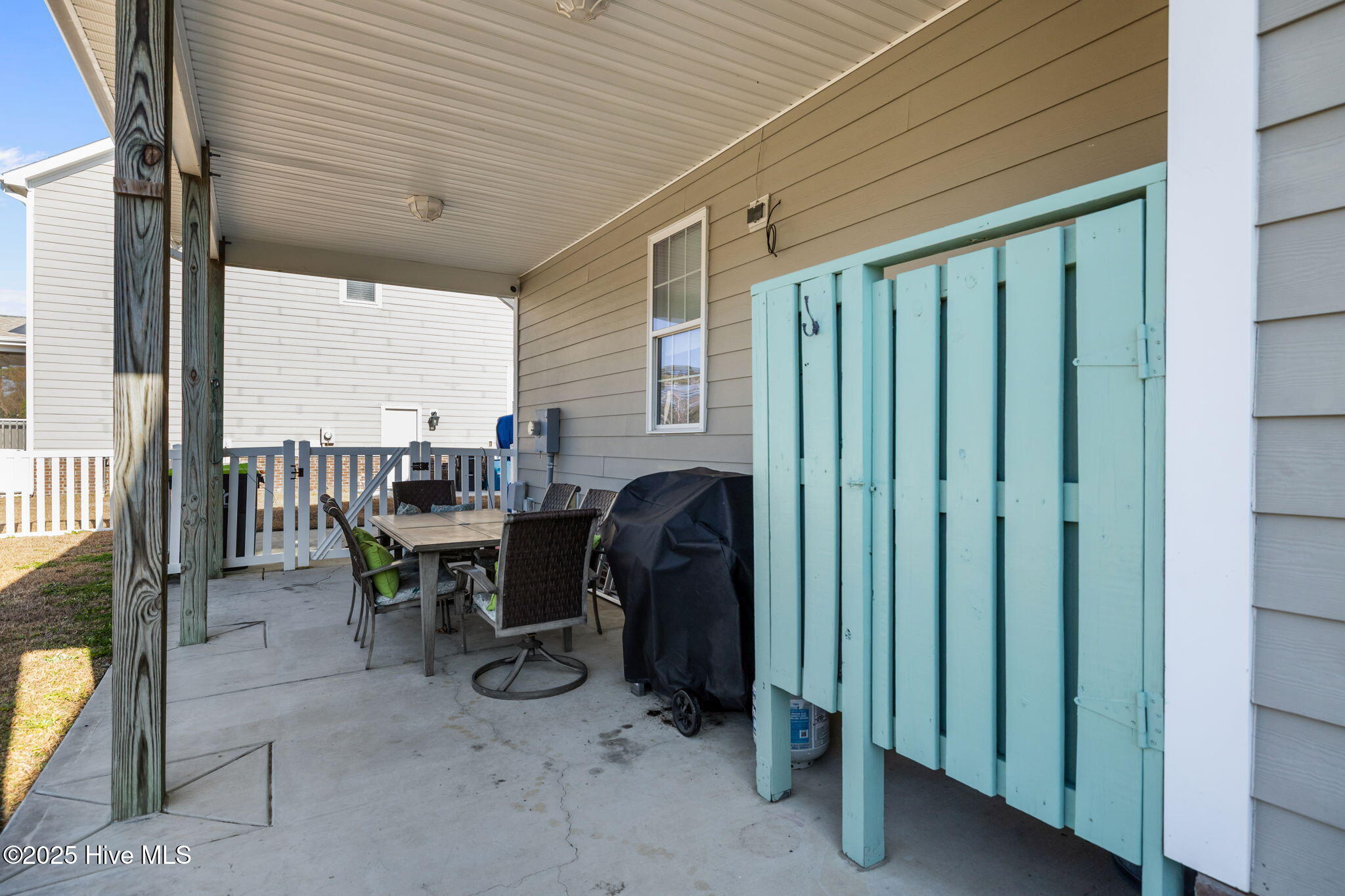1807 Olde Farm Road Morehead City, NC 28557 - Photo 30 of 53 Outdoor Shower