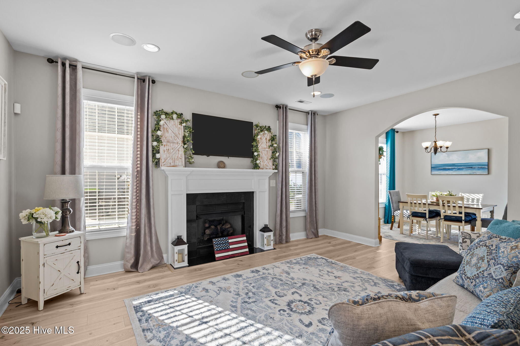 1807 Olde Farm Road Morehead City, NC 28557 - Photo 3 of 53 Living Room