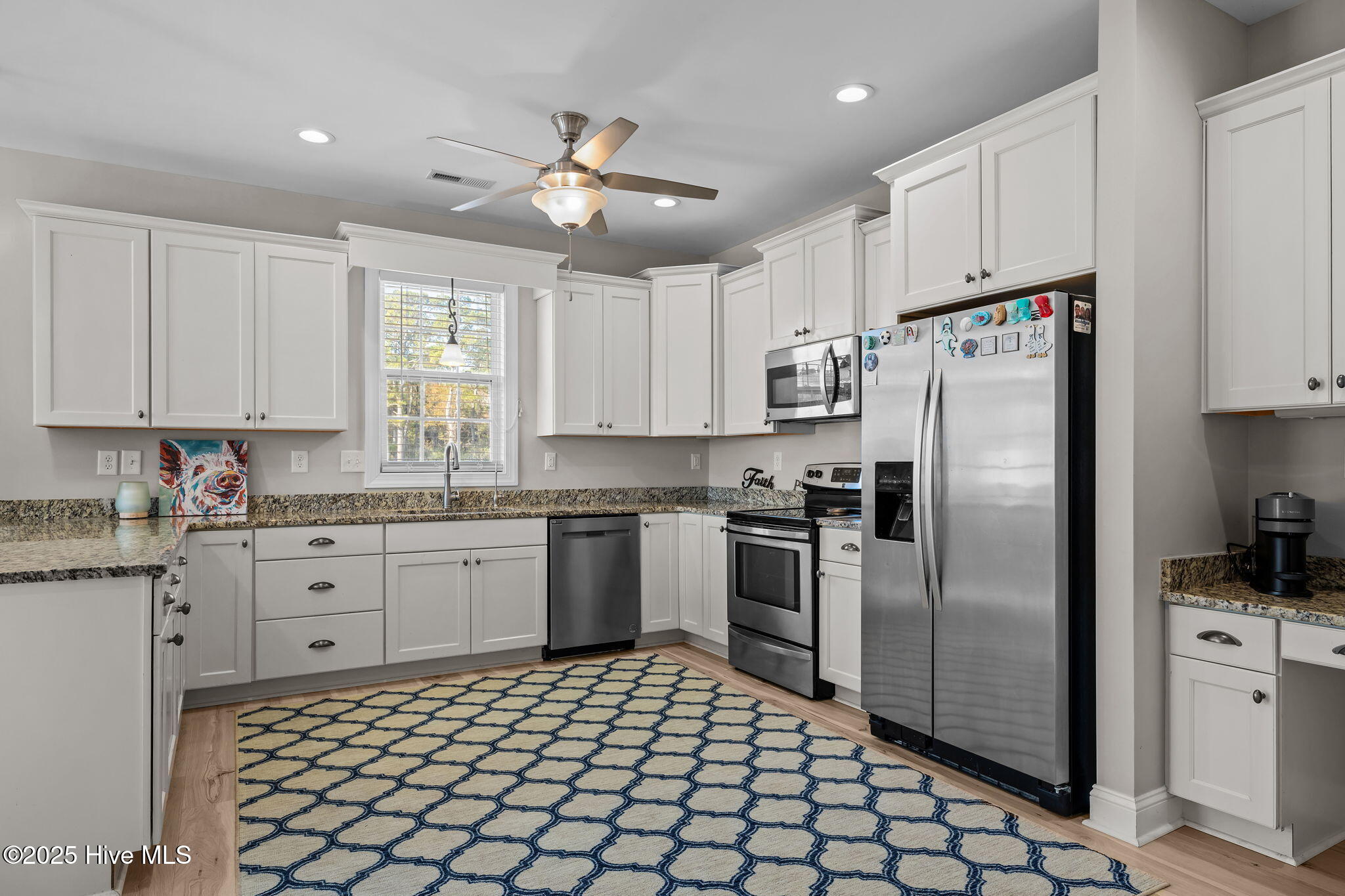 1807 Olde Farm Road Morehead City, NC 28557 - Photo 7 of 53 Kitchen