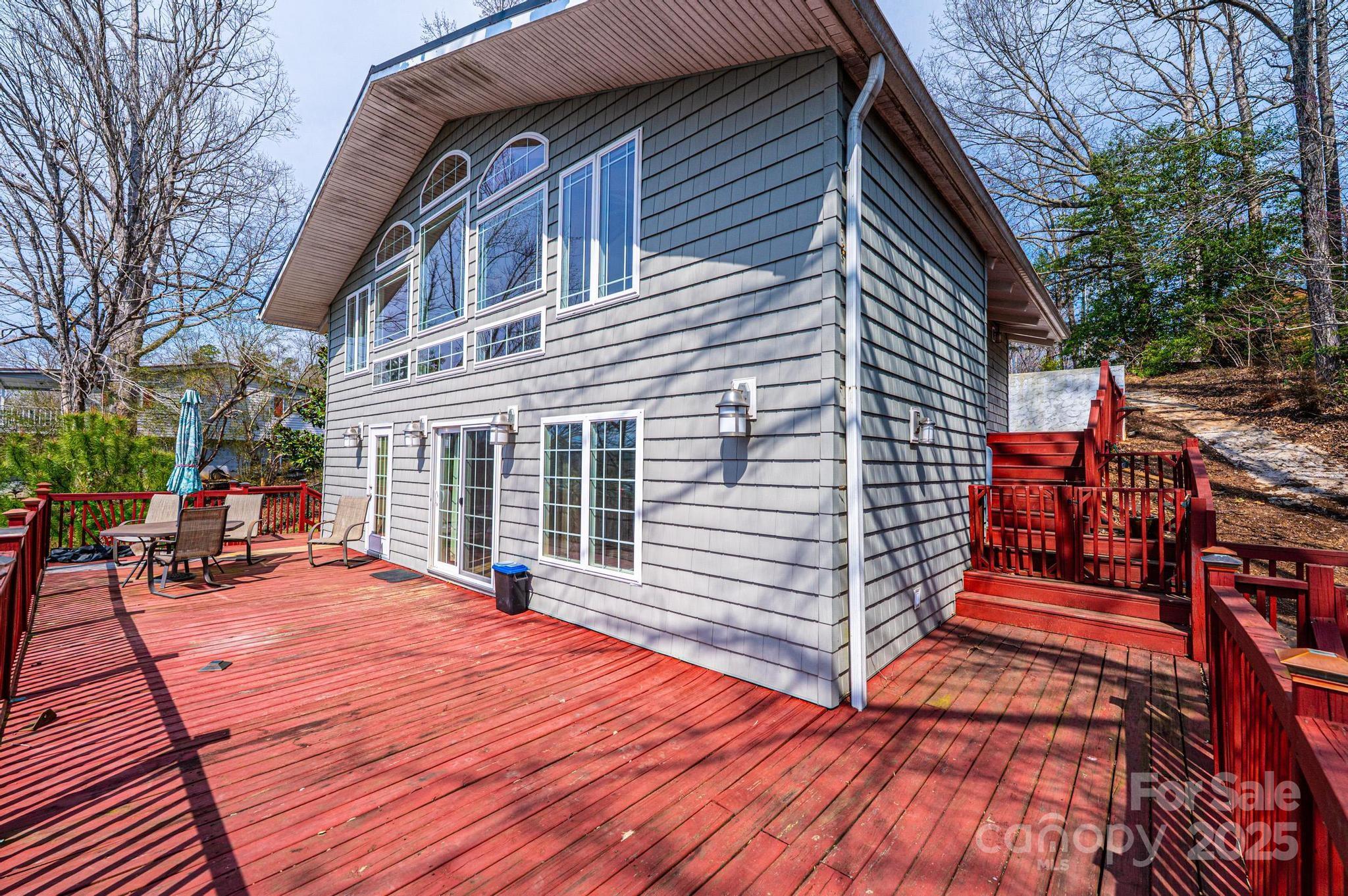 4846 Midway Sand Road Hickory, NC 28601 - Photo 44 of 48 a backyard of a house with seating space