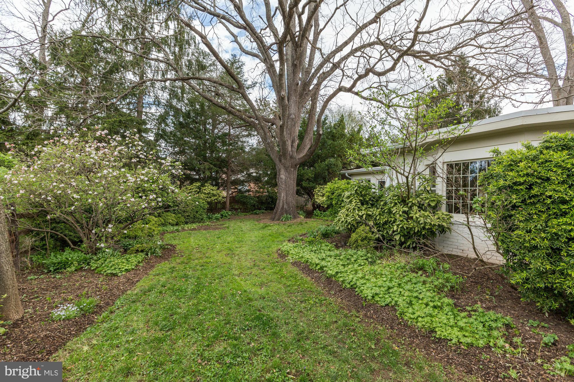 9901 Glen Road Potomac, MD 20854 - Photo 22 of 24 Exterior (General)