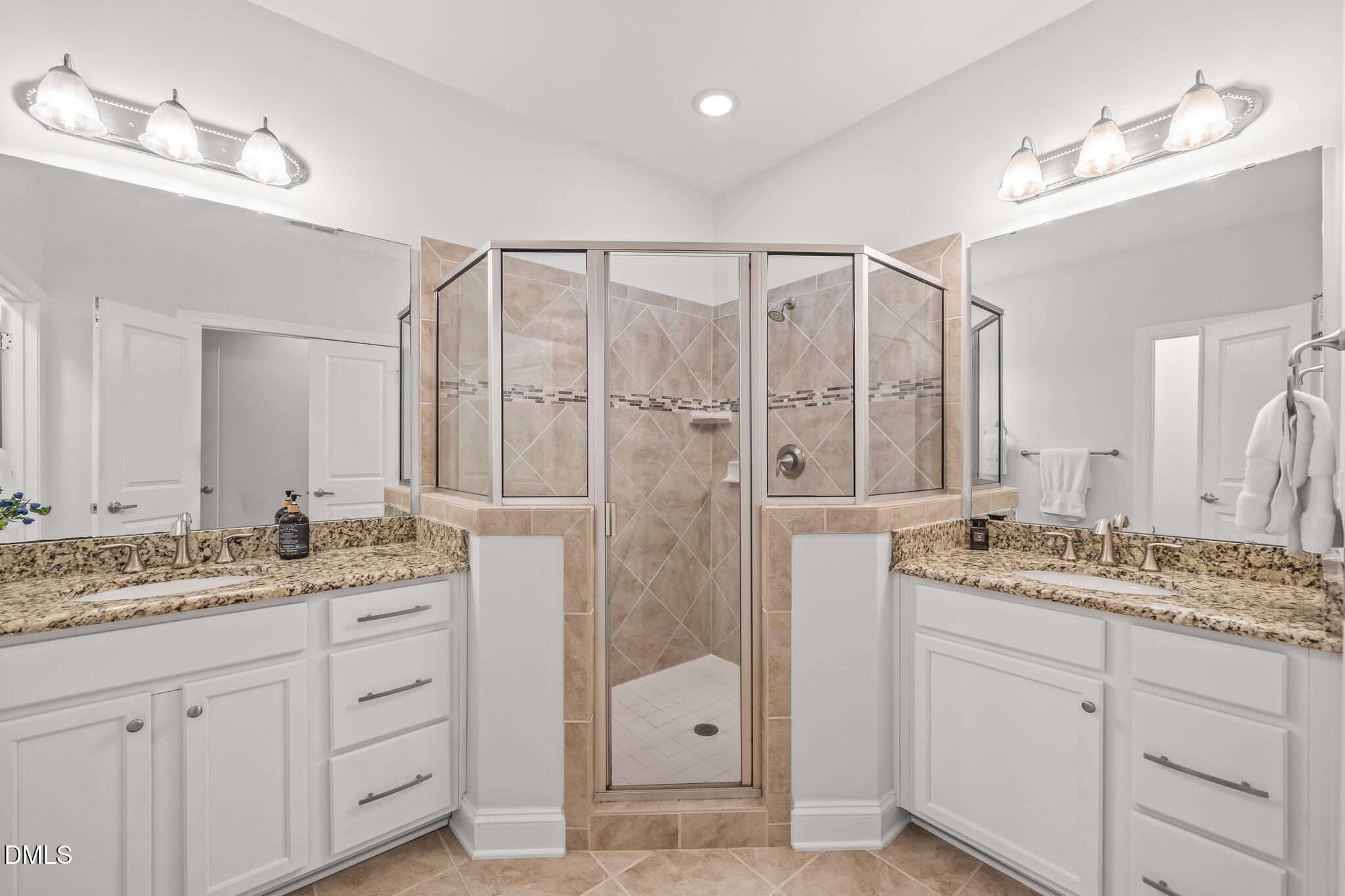 3604 Julia Lane Raleigh, NC 27609 - Photo 23 of 41 24-web-or-mls-DSC06435