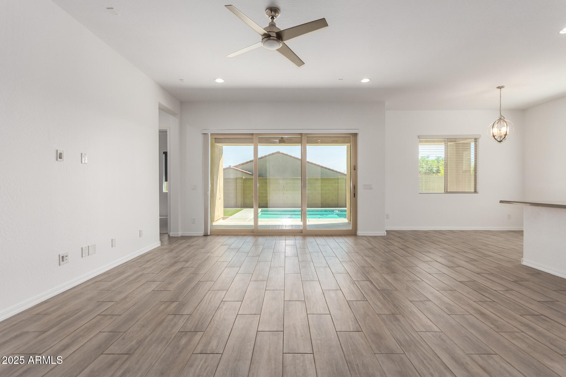 20499 West Alsap Road Buckeye, AZ 85396 - Photo 17 of 41 Great room
