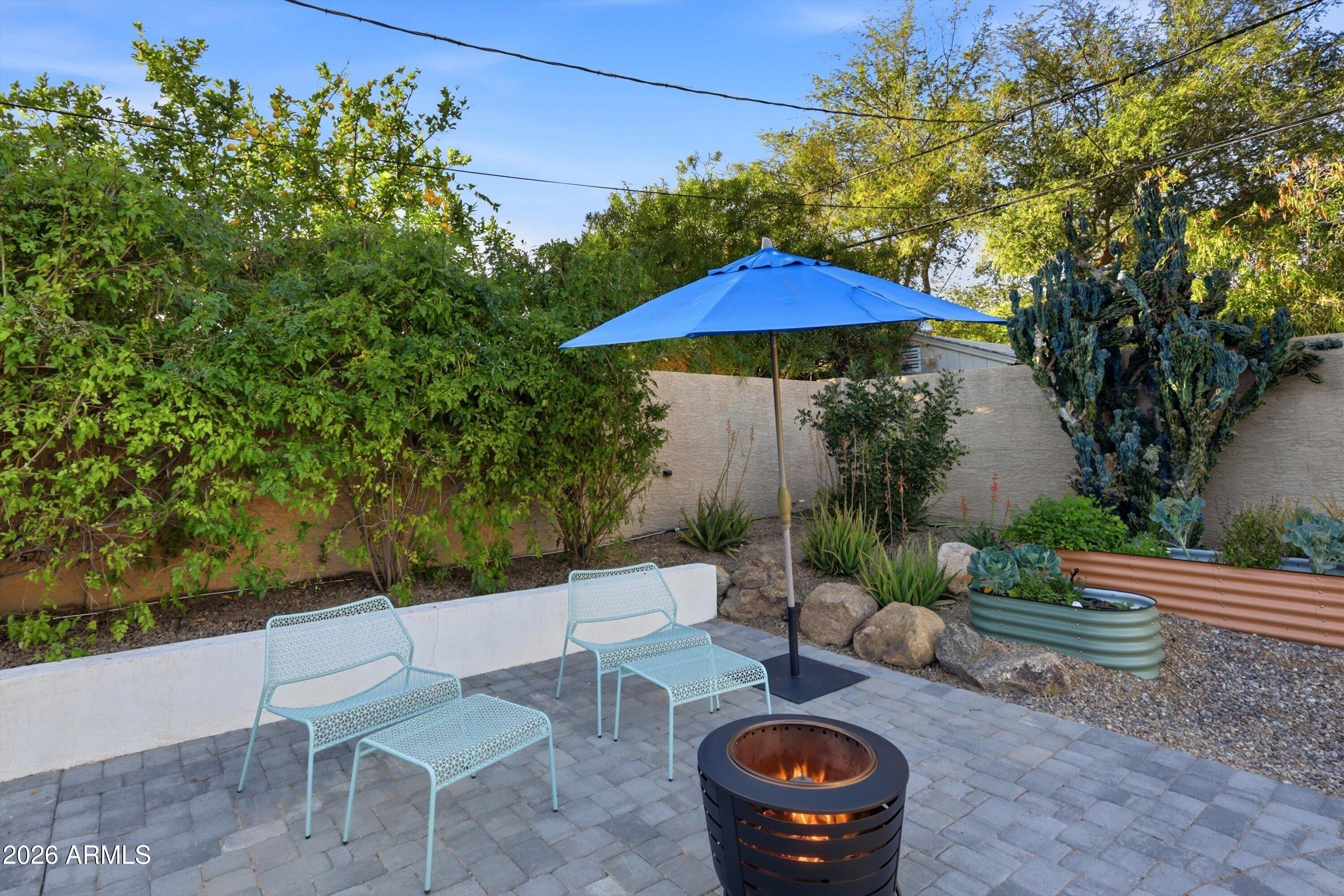 406 West Colter Street Phoenix, AZ 85013 - Photo 39 of 52 39-IMG_2688_with_fire