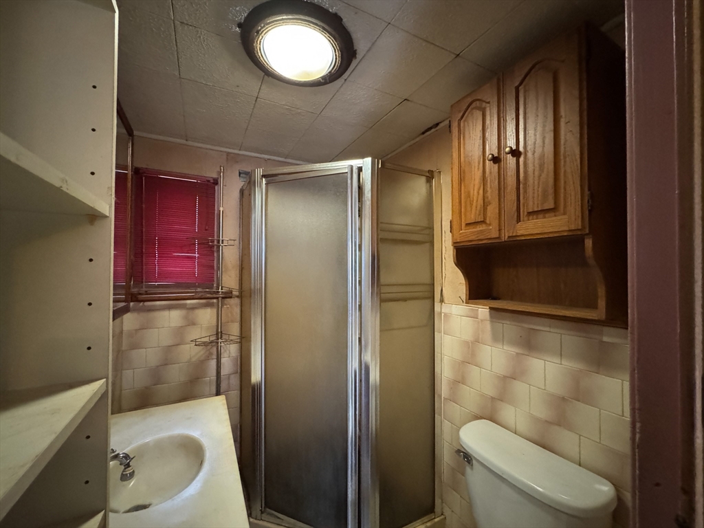 52 Harrison Avenue Auburn, MA 01501 - Photo 19 of 29