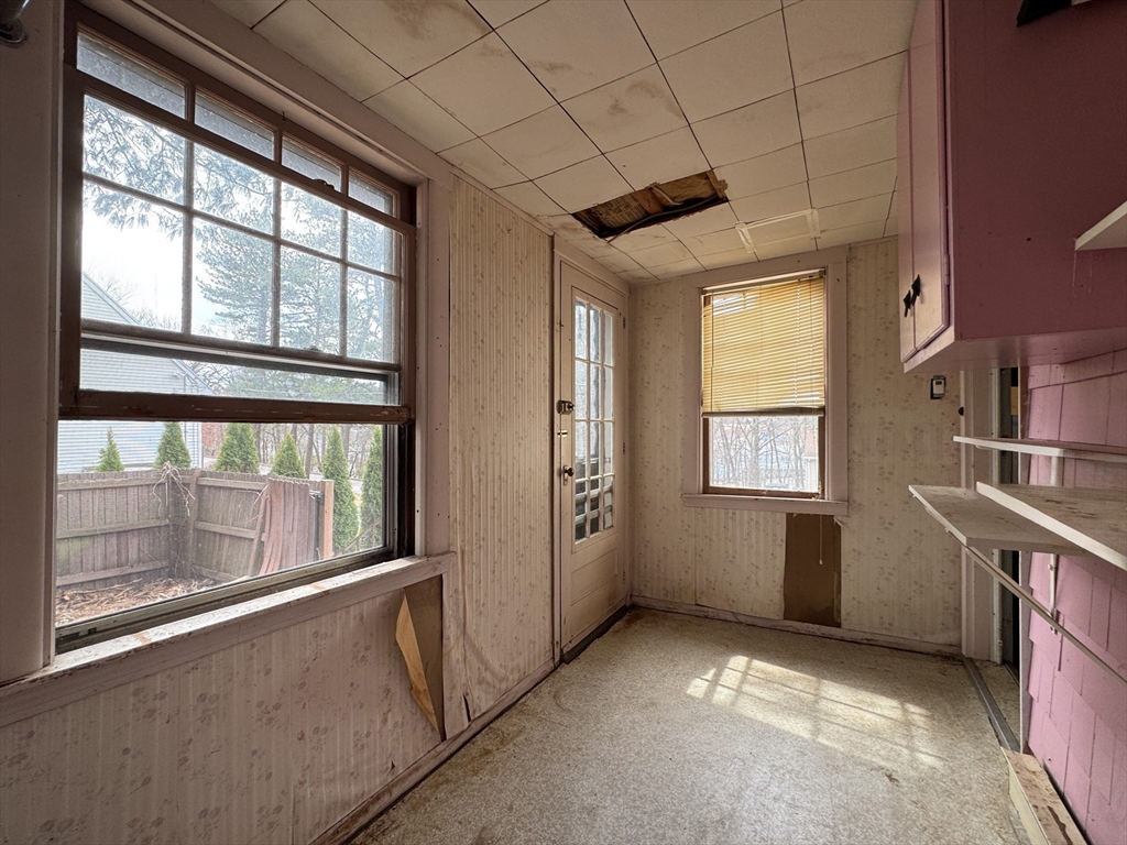 52 Harrison Avenue Auburn, MA 01501 - Photo 21 of 29