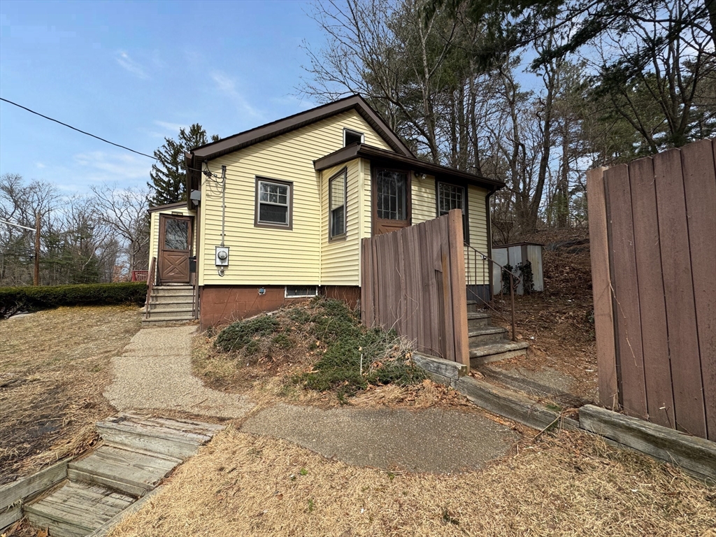 52 Harrison Avenue Auburn, MA 01501 - Photo 24 of 29