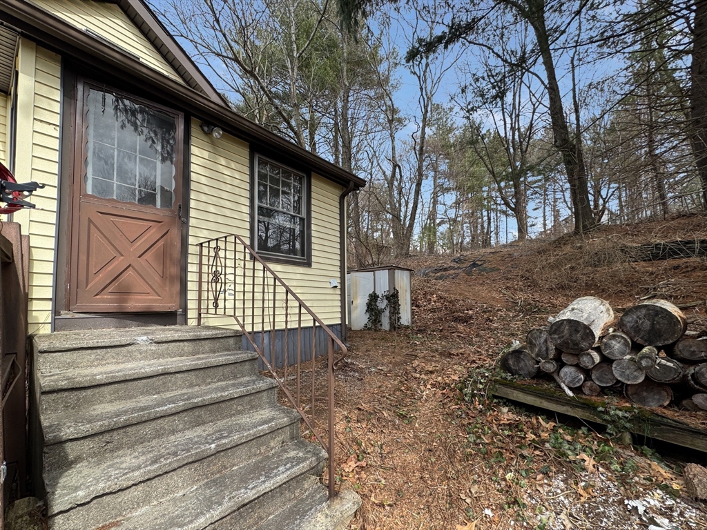 52 Harrison Avenue Auburn, MA 01501 - Photo 25 of 29