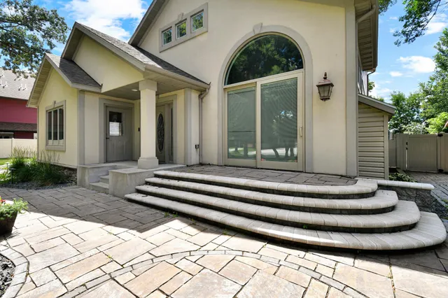 $4,000 | 154 Beaton Drive West, West Fargo, ND 58078