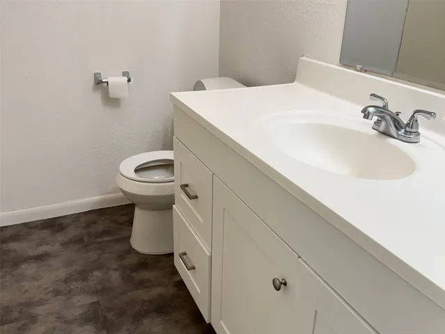$1,650 | 11002 Hammerly Boulevard, Unit 216, Houston, TX 77043