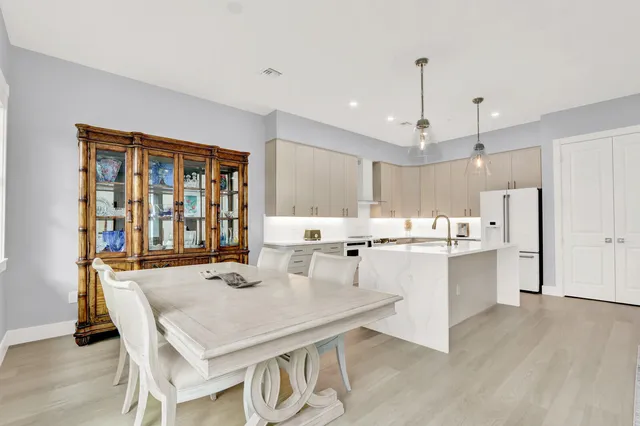 $1,175,000 | 120 Water Pointe Place, Unit 1, Jupiter, FL 33477