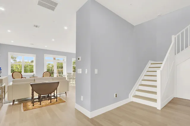 $1,175,000 | 120 Water Pointe Place, Unit 1, Jupiter, FL 33477