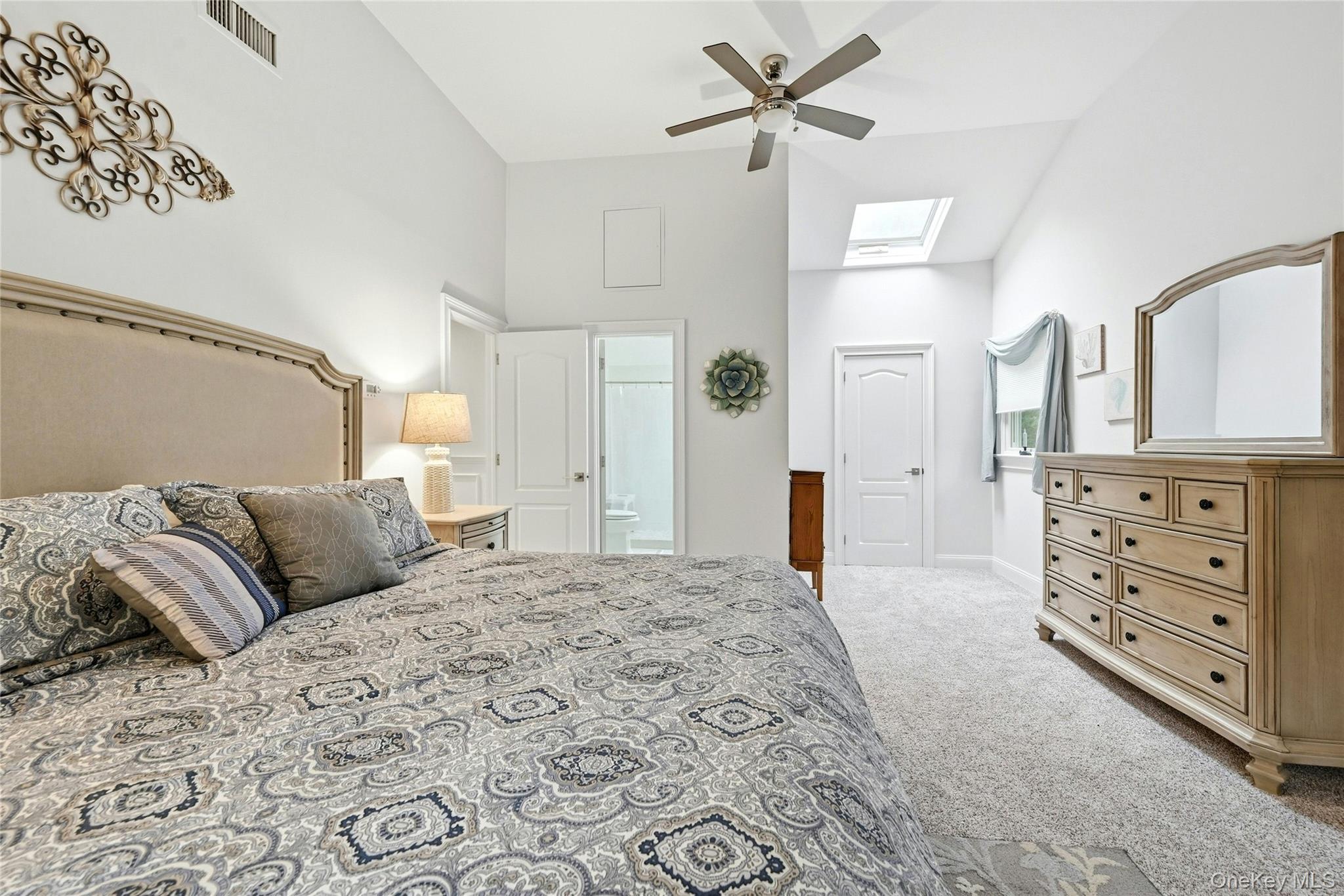 135 Oakwood Road Port Jefferson, NY 11777 - Photo 33 of 48