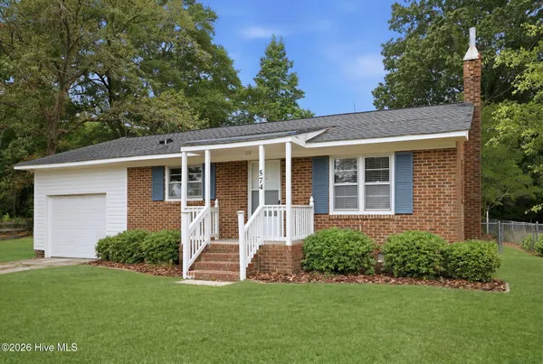 $1,275 | 574 Simpson Street, Greenville, NC 27858