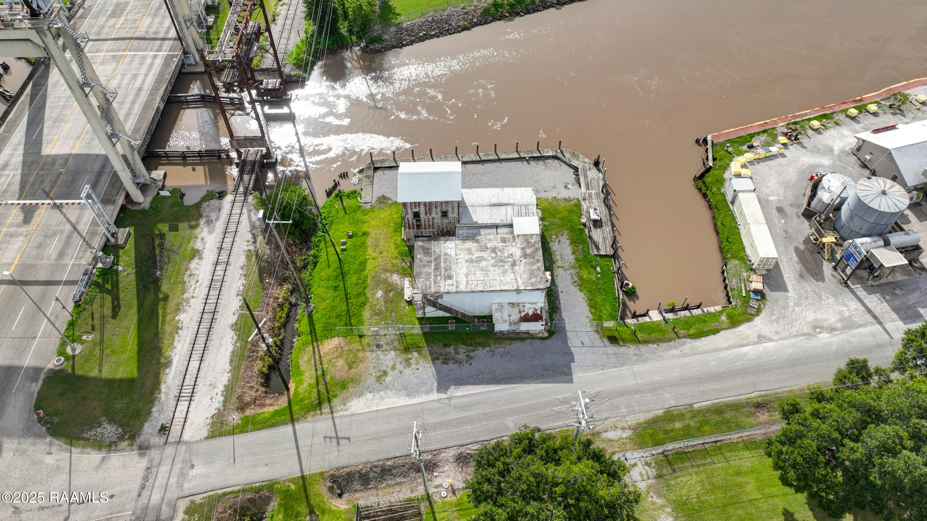 218 North Richard Street Delcambre, LA 70528 - Photo 11 of 18 Delcambre-8
