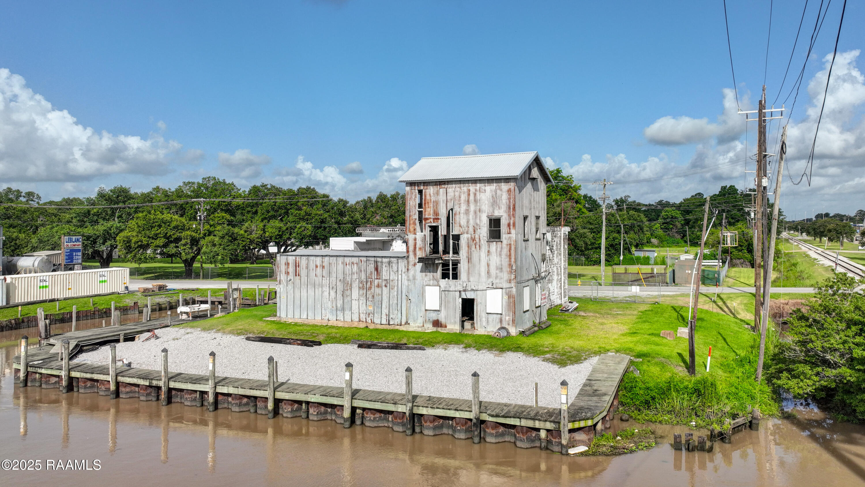 218 North Richard Street Delcambre, LA 70528 - Photo 16 of 18 Delcambre-13