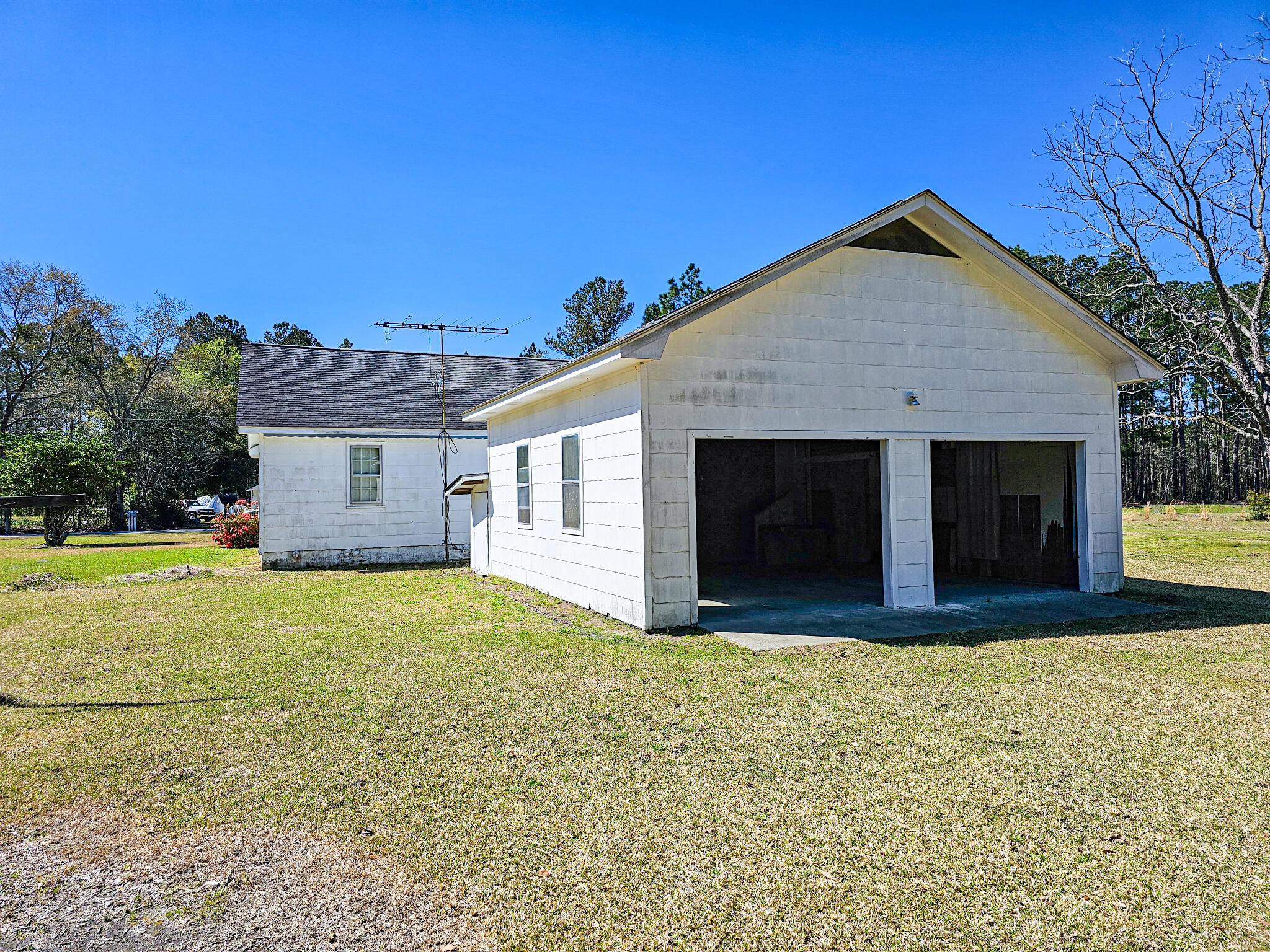 8524 Cane Branch Road Ruffin, SC 29475 - Photo 11 of 59 20250325_113107