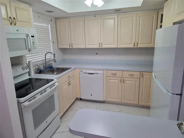 $3,000 | 7981 Smoketree Court, Largo, FL 33773