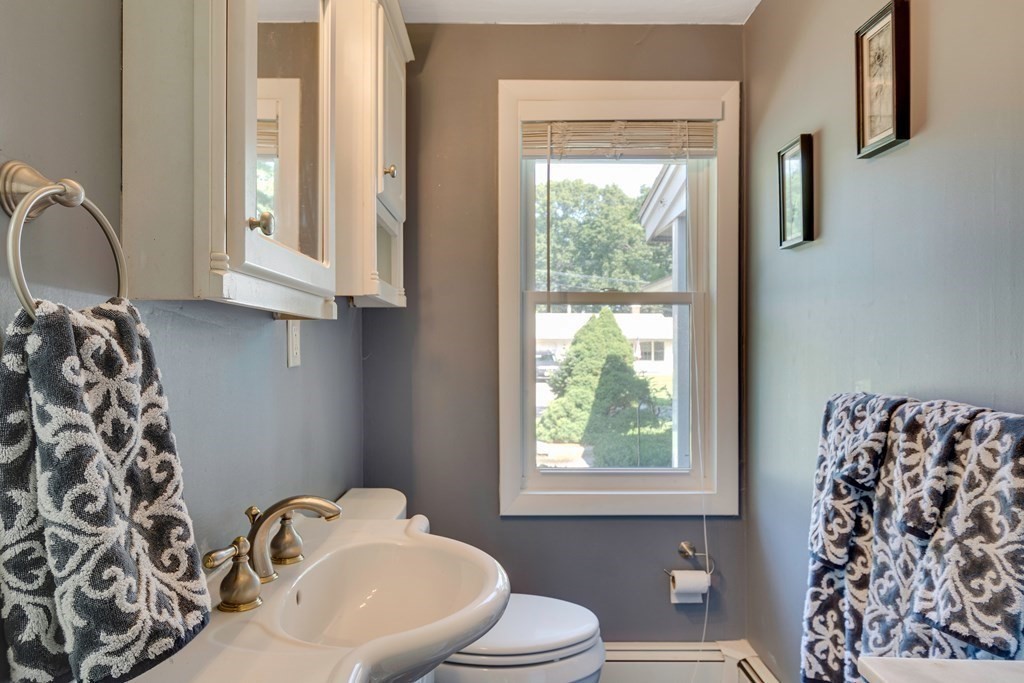 31 Savoy Road Framingham, MA 01701 - Photo 20 of 32