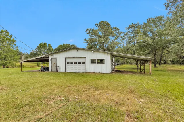 a house view with a outdoor space