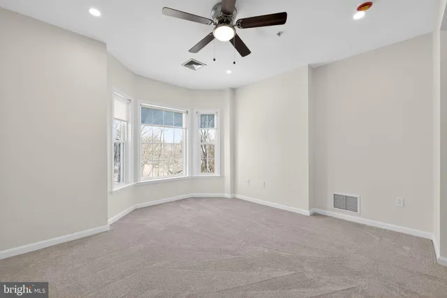 $2,400 | 1014 Creekside Drive, Brookhaven, PA 19015