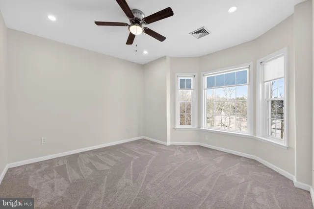 $2,400 | 1014 Creekside Drive, Brookhaven, PA 19015