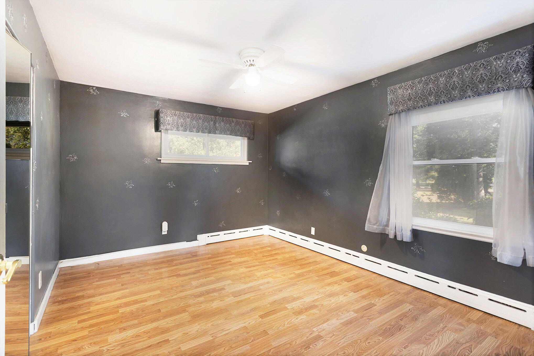 5587 Mt Olivet Road Kalamazoo, MI 49004 - Photo 21 of 33 Main Floor Primary