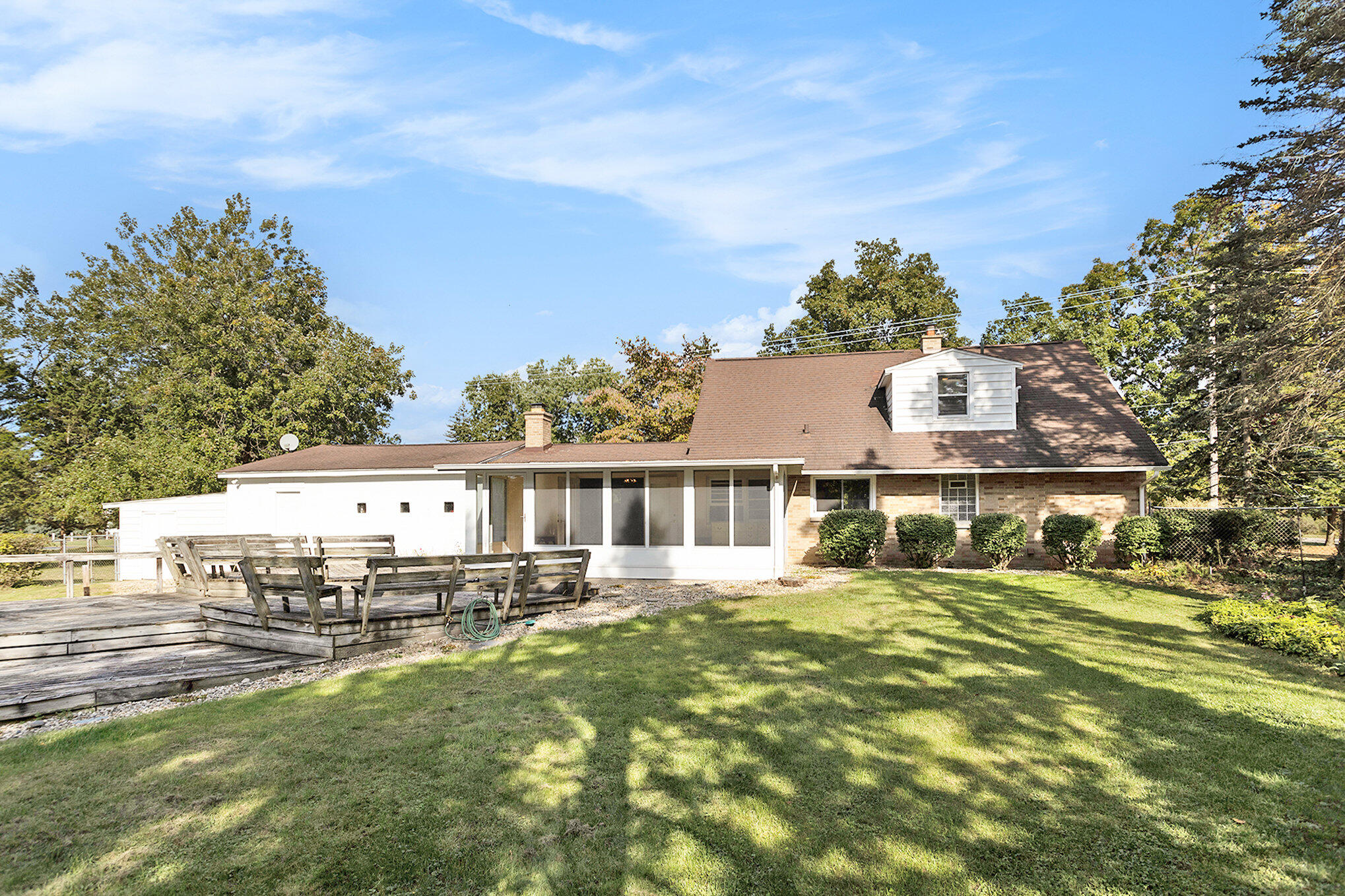 5587 Mt Olivet Road Kalamazoo, MI 49004 - Photo 10 of 33 Deck for gathering