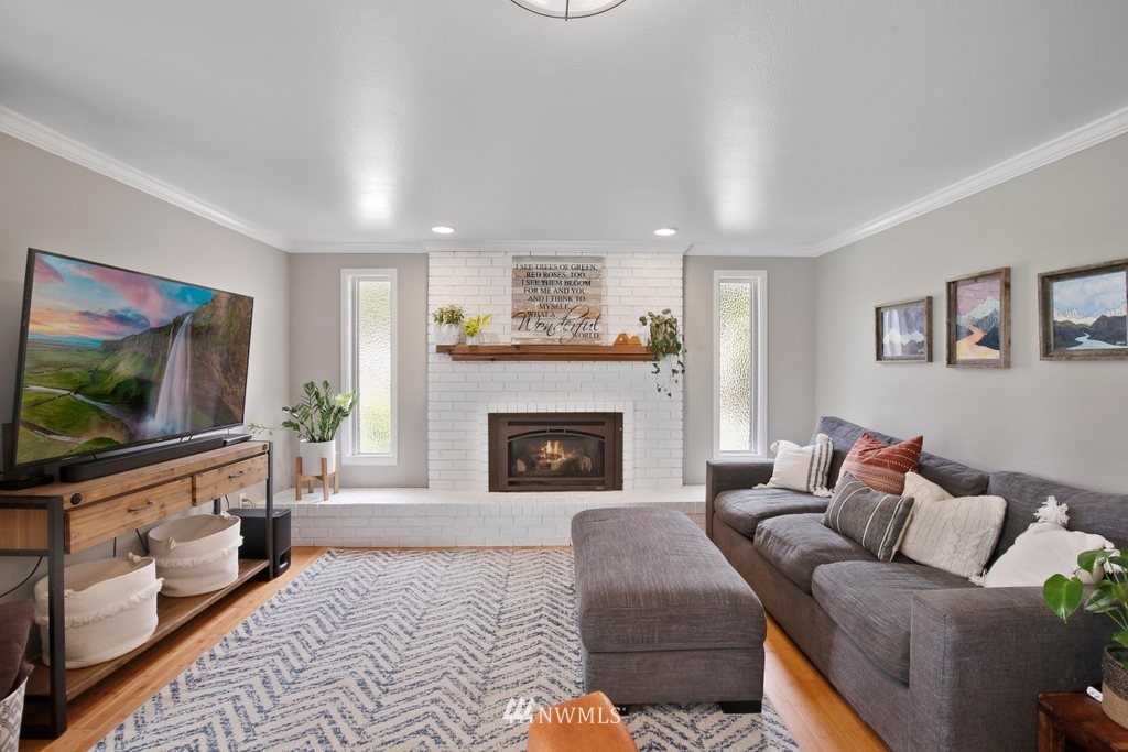 16138 Southeast 145th Place Renton, WA 98059 - Photo 11 of 40 Gallery Image 11