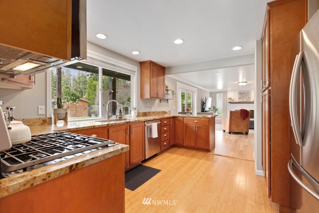 16138 Southeast 145th Place Renton, WA 98059 - Photo 17 of 40 Gallery Image 17