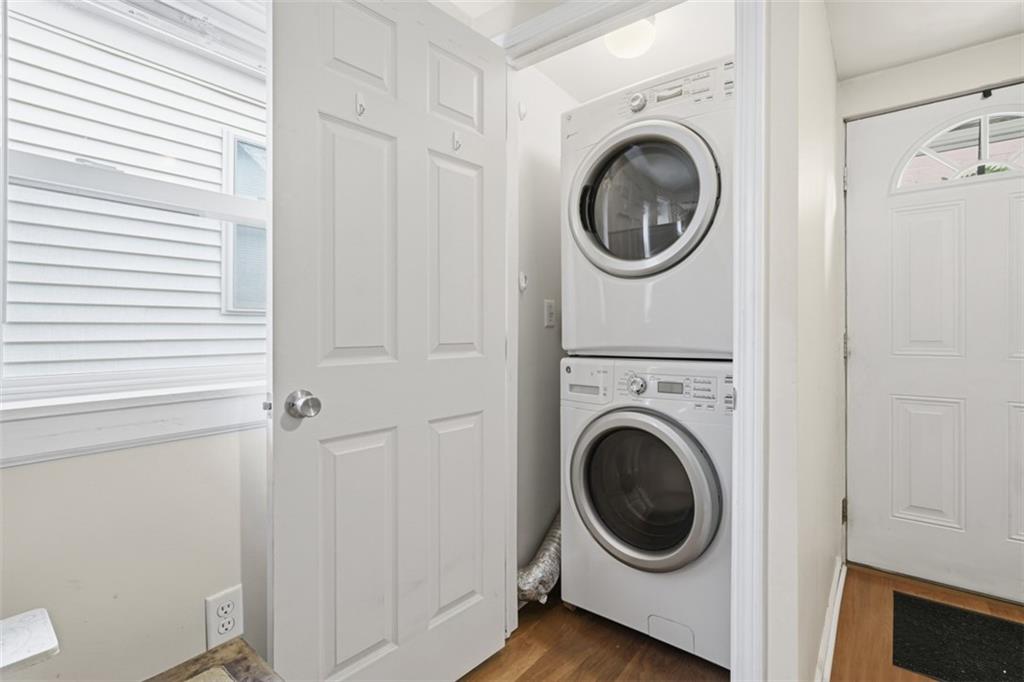 1202 Sarah Street Pittsburgh, PA 15203 - Photo 33 of 37 a utility room with dryer and washer