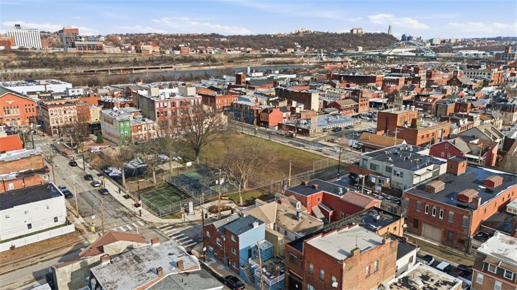 1202 Sarah Street Pittsburgh, PA 15203 - Photo 35 of 37 an aerial view of a city