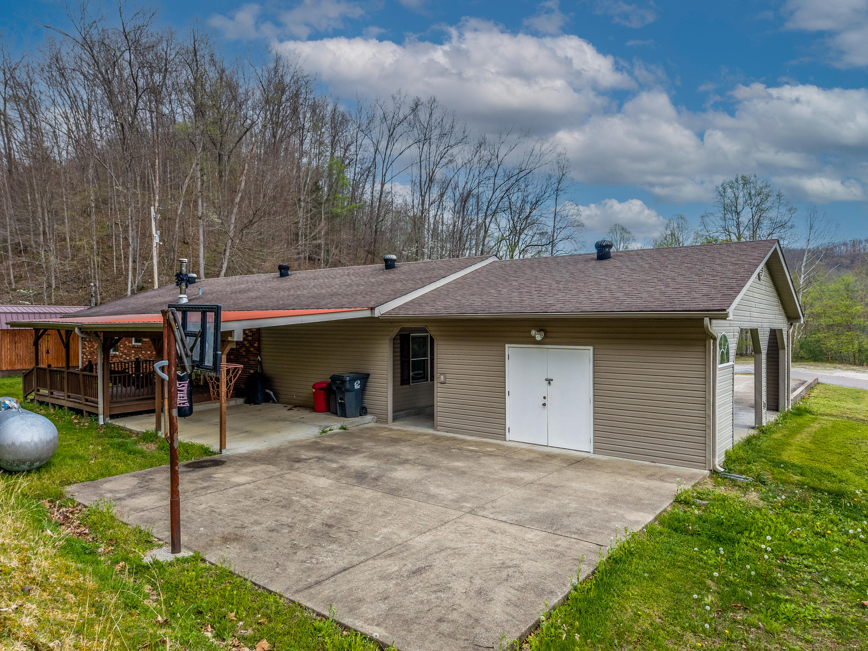10200 Cranston Road Morehead, KY 40351 - Photo 7 of 62 DJI_20260414104017_0033_D-HDR-Edit