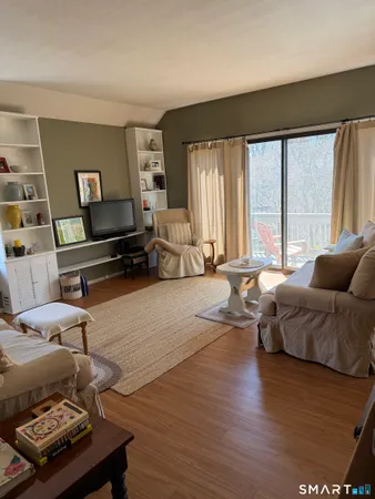 $2,250 | 235 Heritage Village, Unit B, Southbury, CT 06488