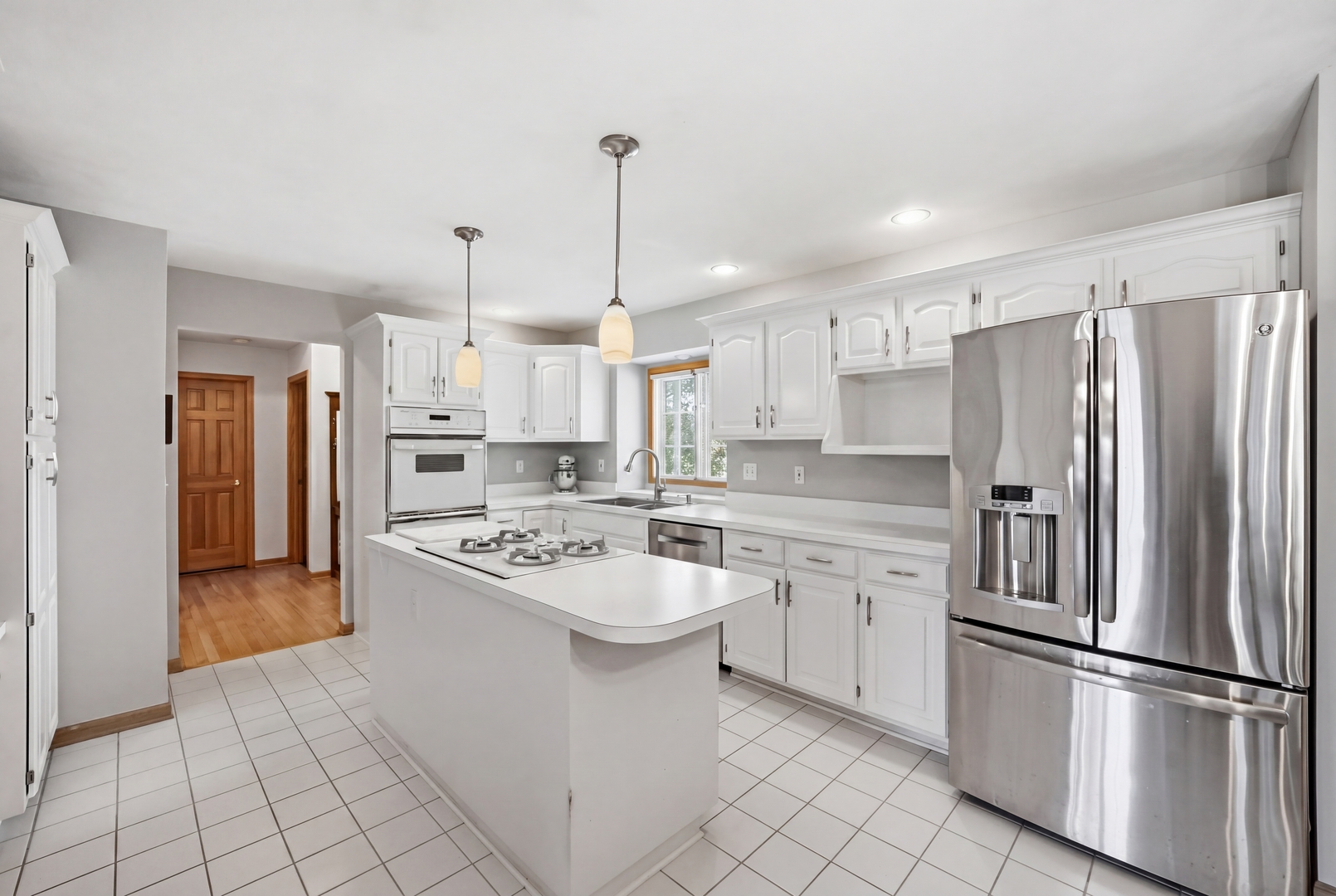 11497 Ridgecrest Drive Roscoe, IL 61073 - Photo 5 of 52
