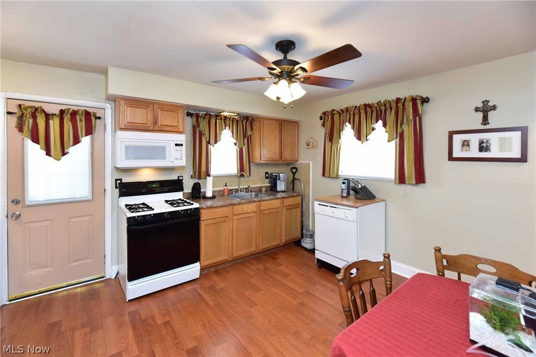 5986 Engle Road Brook Park, OH 44142 - Photo 9 of 26 Gallery Image 9