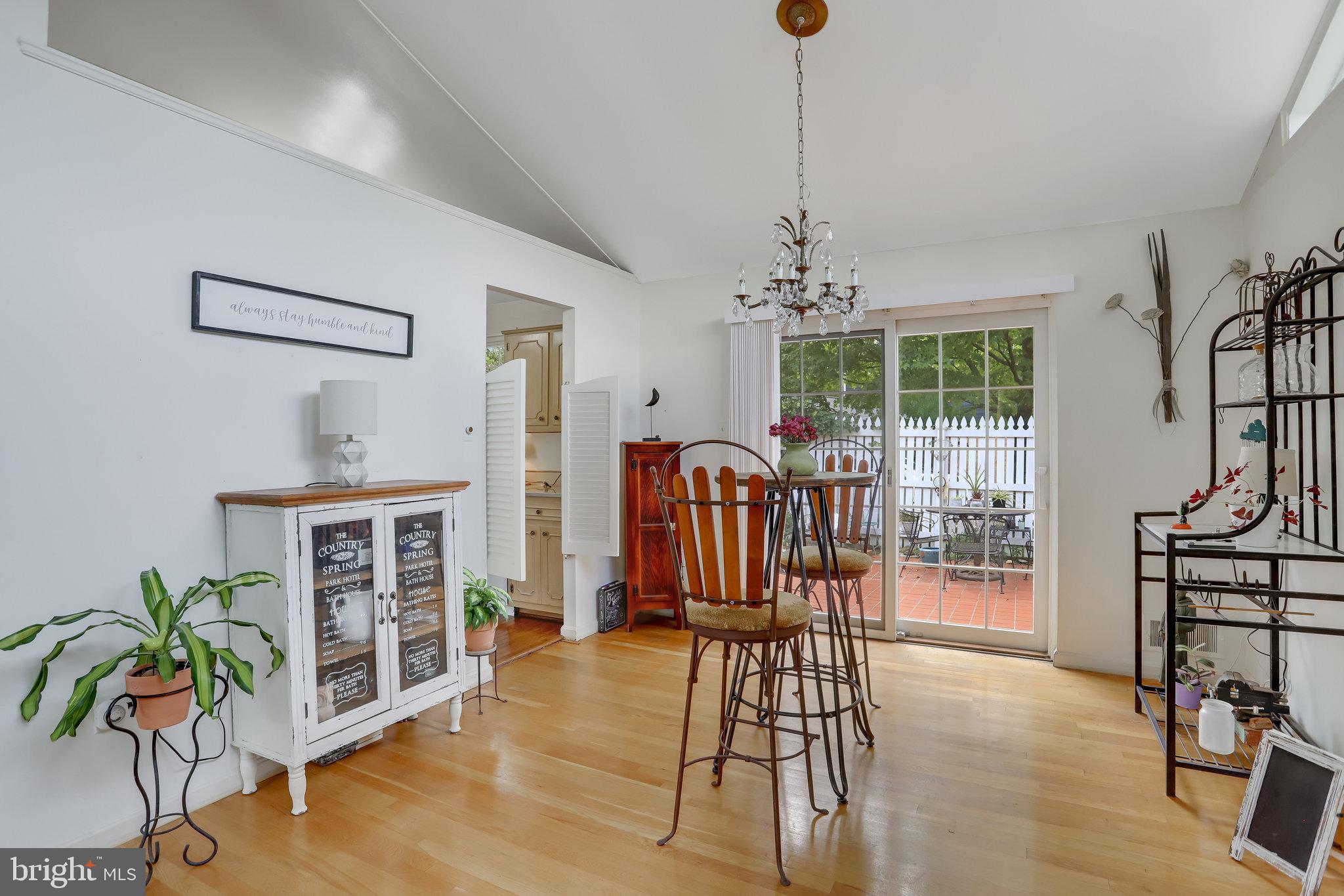 6900 Rolling Road Springfield, VA 22152 - Photo 8 of 18 Gallery Image 8