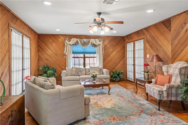 $899,500 | 106 Cambridge Drive, Belle Chasse, LA 70037