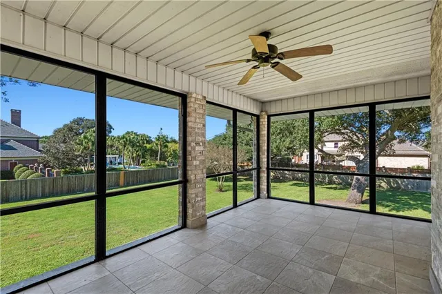 $899,500 | 106 Cambridge Drive, Belle Chasse, LA 70037